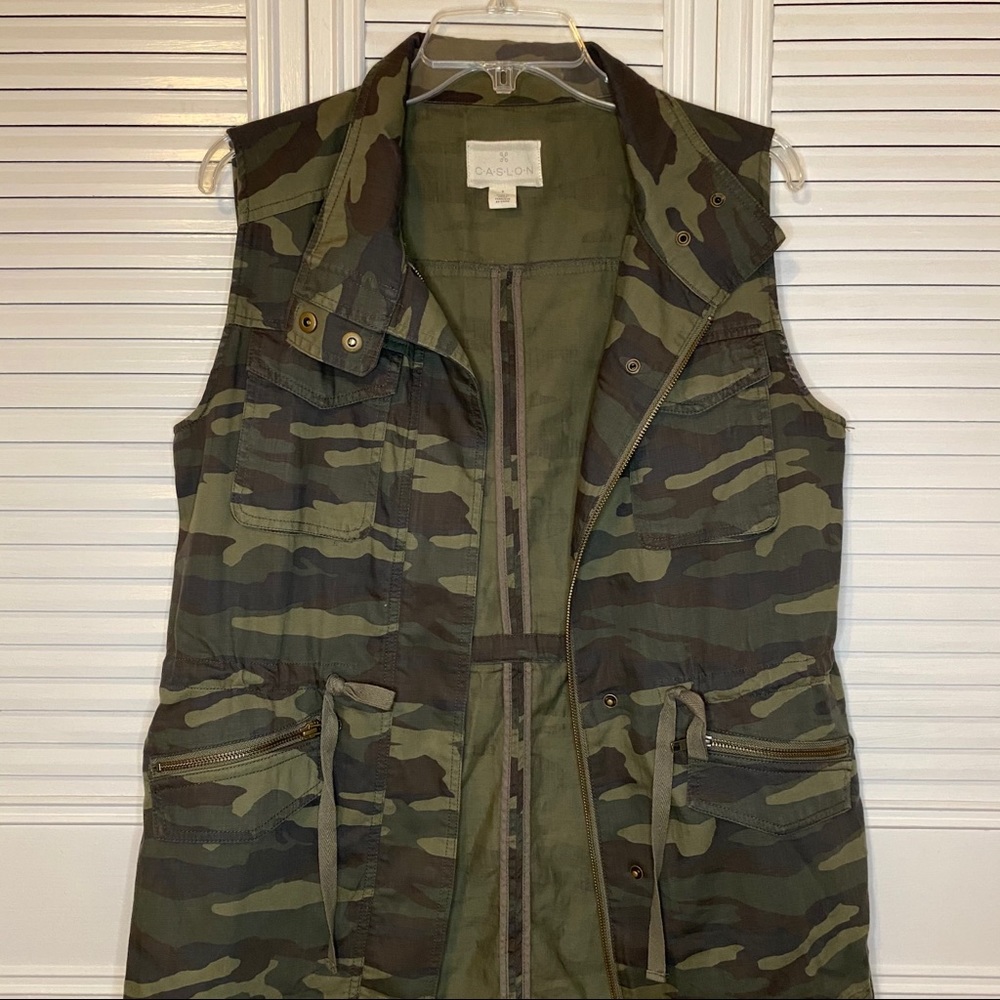 Olive Camo Utility Vest by Caslon – Size S